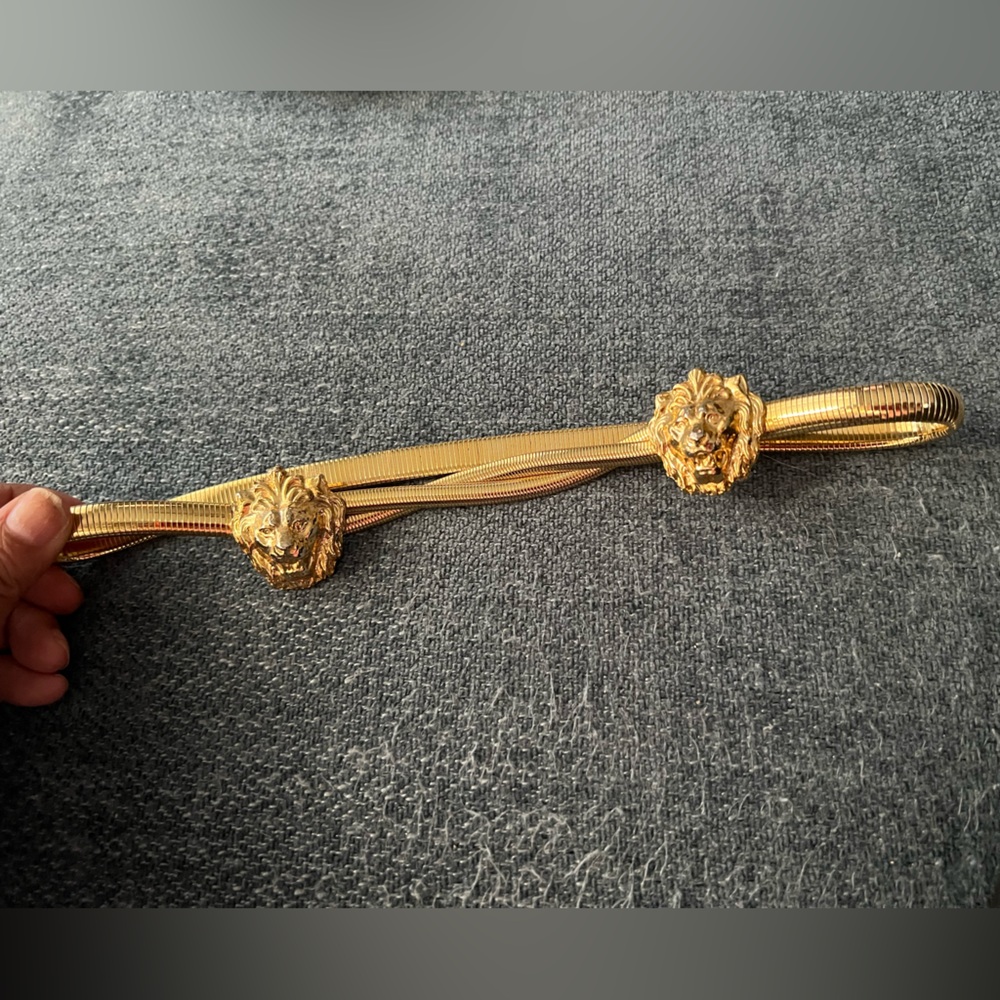 Vintage Designer Gold Lion Head Stretch Belt Accessocraft 21” long